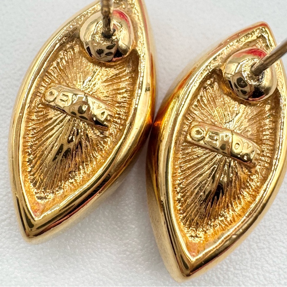 Vintage Red Navette Rhinestone Stud Earrings Gold Tone Bezel Valentine Signed - Picture 6 of 11